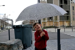 Theo e l'ombrello